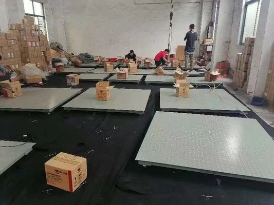 0.6m x 0.8m a 1m x 1.2m 0.5t-2t Plataforma de pesaje de suelo Escala de amortiguación personalizable