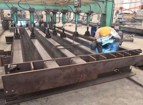 Fabricación de puentes de pesas portátiles a escala de camiones de 60 toneladas con sobrecarga de seguridad del 125%F.S.